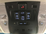 両側パワースライドドア付きだから、狭い駐車スペースなどでの 乗り降りラクラク!小さなお子さまのいるご家庭には嬉しい装備。