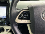 ステアリングスイッチ装備!運転しながら手元でオーディオの操作などができます。