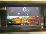 視認性の高いメーター回り。いろいろな情報も表示されます。