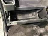 実用的な収納が、車内の各所にあります♪