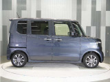 車両本体価格以外に必要な諸費用を含めたお支払総額を表示しています。車両本体価格は安いけれど諸費用が高い!!なんてことにならないよう購入に必要な金額=総額をご確認ください。