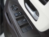 ◆パワーウィンドウスイッチ◆運転席から全席の窓の開閉操作を行うことが出来いつでも換気ができます!