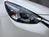 LEDヘッドライト装備!明るい白色光で夜間走行時の高い視認性を確保し、LEDならではの省電力化で低燃費にも貢献しています。