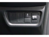 【横滑り防止装置】ドライバーの安全運転をアシストしてくれる装備が充実しています☆ドライバーの不安を安心へと変えてくれますね。