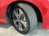 純正アルミホイール『215/50R17』