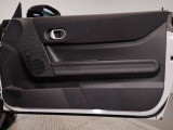 当社BMW認定中古車は全車保証付きでございます。また保証料金や整備費用はお見積書内の諸費用・税金に追加計上する事はございません。認定中古車保証付きのお支払総額でお見積りご依頼の上、他店とお比べください