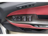 運転席ドアスイッチ回りの画像です