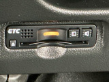【ETC車載器】もはや必須アイテムのETCを搭載!高速道路のご利用時にとても便利!わずらわしい料金所での現金支払いが不要となりスムーズに通過できます♪