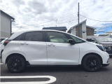 当社の優秀なスタッフがしっかり点検整備をさせていただいてからご納車いたします!さらに!エンジンオイル、エレメント・ミッションオイル・ワイパーゴムを新品交換になります!これで安心して乗って頂けます!