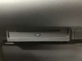 メーカーオプションのCD・DVDプレイヤー付きです!