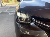 明るく長寿命な、LEDヘッドライトを採用しています。