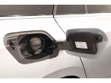 この度は数ある中から弊社認定中古車をご覧いただき誠にありがとうございます。スペースの都合上、店舗で展示していない場合がございますの事前にお問い合わせくださいませ。