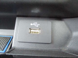 USBがついています。