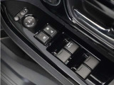 ◆パワーウィンドウスイッチ◆運転席から全席の窓の開閉操作を行うことが出来いつでも換気ができます!