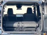 普段のお買い物や通勤、送迎等に十分な荷室スペースを確保しております。セカンドシートを倒すと、大きな荷物の積載も可能です♪