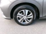 車体にぴったりの純正ホイールです。
