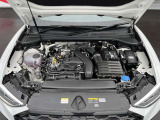 マイルドハイブリッドシステムは、内燃機関に電動モーターを組み合わせて、加速時のサポートを提供します。これにより、エンジンの負担を軽減し、燃費を向上させます。