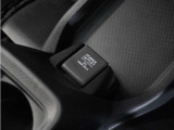 ◆アクセサリーソケット◆ドラレコの電源やスマートフォンの充電等に使用できる便利な電源ソケット!使いやすい場所に装備されています。
