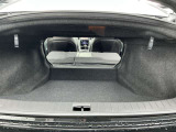 後席シートは6:4の可倒式シートを採用しており、かさばる荷物も収納可能です。