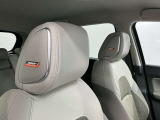 【BOSEサウンドシステム】BOSE製のスピーカーを車種専用に室内空間に合わせてサウンドもチューニングしています。迫力のある音響をお楽しみください。