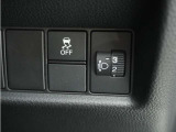 ◆VSA◆横滑り防止装置が装備されています。コーナーリング時の横すべりを抑える機能と、車両の急激な挙動変化を抑える機能で、安定した走行を実現しています。運転に安心とゆとりが出来ます。
