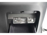 広がる運転支援サービスETC2.0搭載。全国の高速道路に設置されたITSスポットと双方向通信を図り、広域な道路交通情報や安全運転をサポートする情報を得て、音声やナビ画面上にタイムリーにお知らせします。
