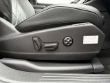 当社の納車前点検・サービスの内容は、車検点検・法定12ヶ月定期点検・油脂類の点検及び交換・バッテリーの点検及び交換等を行い、良好な状態にてご納車させていただきます。