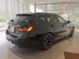 BMWプレミアムセレクション前橋では、高年式低走行モデルからMモデル、年式が経ちなかなかディーラーでは見かけないモデルまで幅広いラインナップで認定中古車を取り扱っております。品質に自信があります。