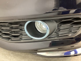 【フォグライト】霧などの悪天候時、自車の位置を示すとともに前方や路肩が見えずらい時、近い位置をワイドに照らしてくれます。