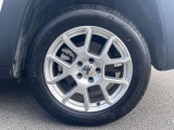 弊社では全車両の事前点検整備を行っております。またご納車前に再度点検整備を行い、全国ご自宅前までご納車致します。正規ディーラーならではのクオリティと安心をお届けしております!