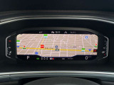 【Digital Cockpit Pro】メーター表示に加え、ナビゲ―ションのマップ、アシストシステムなど好みに応じて表示を切り替えできます。