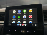 こちらのお車はAppleCarPlay・AndroidAuto対応です!スマホ内の地図アプリをナビとしてご利用いただけるので、遠出のご旅行や知らない道でのドライブでも大活躍してくれますよ♪