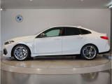 【BMWの伝統】時代を超える美しさ。磨き抜かれたエアロダイナミクスが瞳を奪う。一目で伝わるスポーティーなプロポーションは、BMWの走行性能を生み出すのに欠かせない要因の一つです。