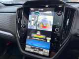 【マルチテレインモニター】車のフロントやサイドのカメラ画像を同時にモニター表示することで、悪路や狭い道を走行時でも周囲の状況確認ができ安心!本格SUVにうれしい装備です♪