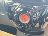 【エアコン】使いやすいエアコンスイッチ♪オートエアコンでいつも車内は最適な温度に保たれます!