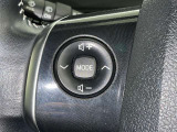 ステアリングスイッチ装備!運転しながら手元でオーディオの操作などができます。