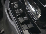 ◆パワーウィンドウスイッチ◆運転席から全席の窓の開閉操作を行うことが出来いつでも換気ができます!