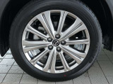 マツダ純正225/45R19インチアルミホイール付きで見た目もグッドデザイン!