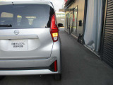 後続車からの視認性も良くスタイリッシュなLEDテールランプ