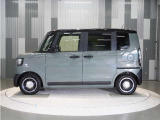 整備代金を車両本体価格に含んでおります。法定点検整備または定期点検を実施し、点検記録簿を発行致します。