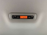 後部座席にも空調切替スイッチ