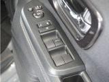 ◆パワーウィンドウスイッチ◆運転席から全席の窓の開閉操作を行うことが出来いつでも換気ができます!