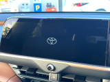 【12.3インチワイドナビ】高級感とインパクトのある大型ワイドナビを装備。各種オーディオ操作はもちろん、横長ワイド画面でのマップ2分割表示など、利便性も高いナビです♪