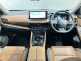 運転席からの視界が左右に広く隅々まではっきりと見渡せます。車の前端も把握しやすく安心して運転できます!
