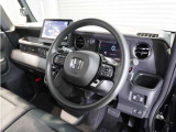 ◆視界広々で非常に運転しやすくロングドライブでも疲れを感じさせないすっきりとまとまったインパネ周りです。