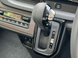 サポカーは、高齢運転者を含めたすべてのドライバーによる交通事故の発生防止・被害軽減対策の一環として、国が推奨する新しい自動車安全コンセプトです。詳しくは販売店スタッフまでおたずねください。