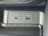 USB充電ポートも搭載しております。
