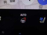 ステアリングヒーター付き。寒い日でもハンドルが冷たくありません。