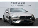 V60 アルティメット B4 ダーク エディション 