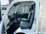 お車を展示している場所は、和歌山市和佐関戸252-3(セブンイレブン和佐関戸店前)と、和歌山市布施屋(ほしや)44番地のどちらかに無人で展示しておりますので、ご自由にご覧になってくださいませ!!
